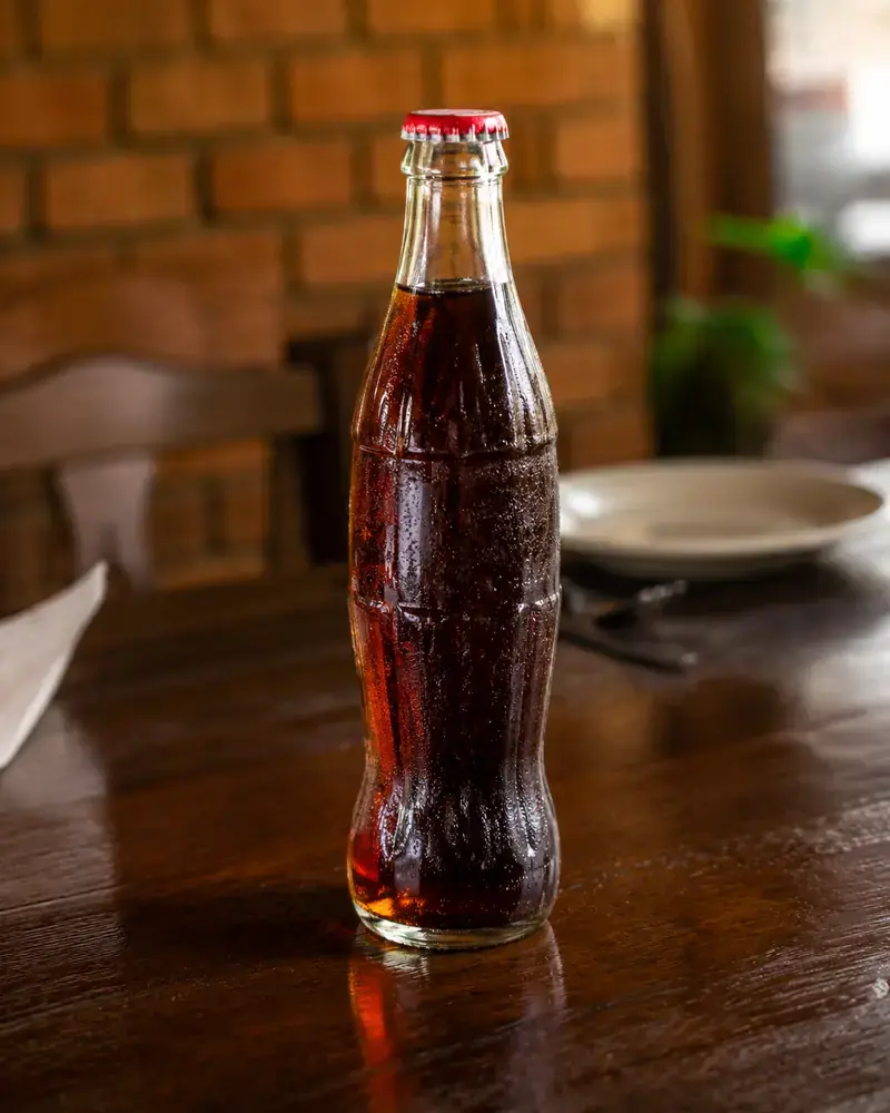 Coca-Cola en botella de vidrio